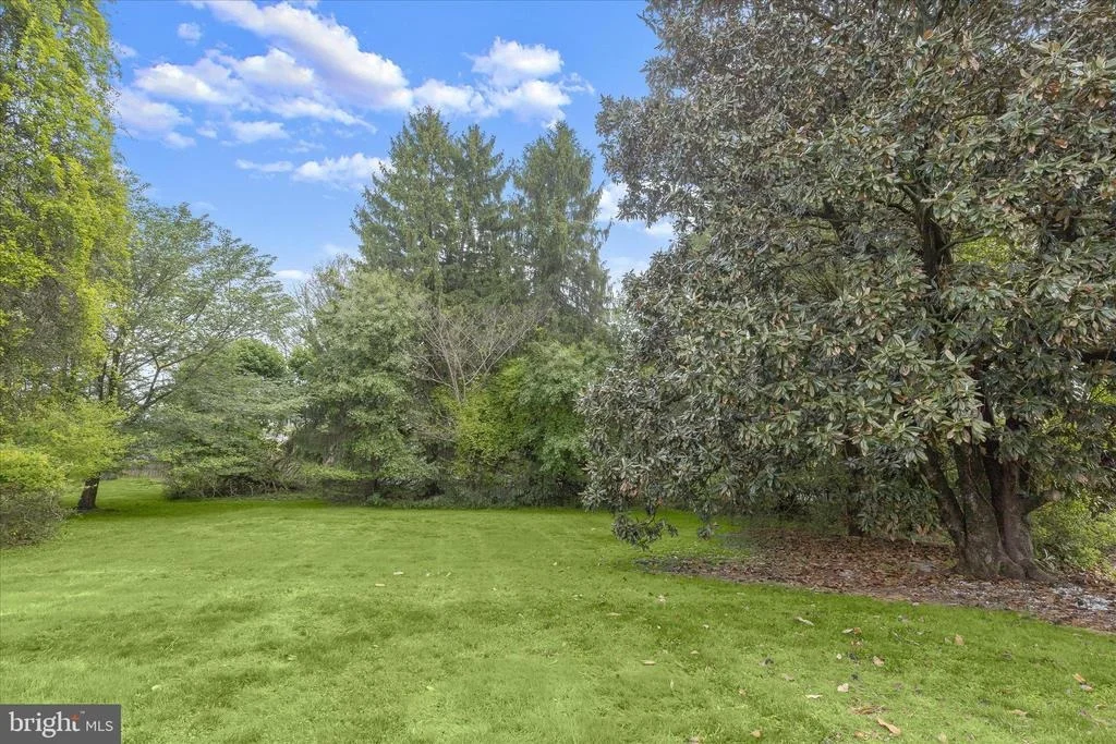 Photo of 102 BRANDYWINE PLACE