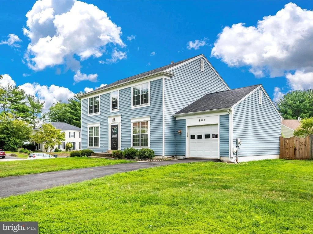 Photo of 802 POINTER RIDGE DRIVE