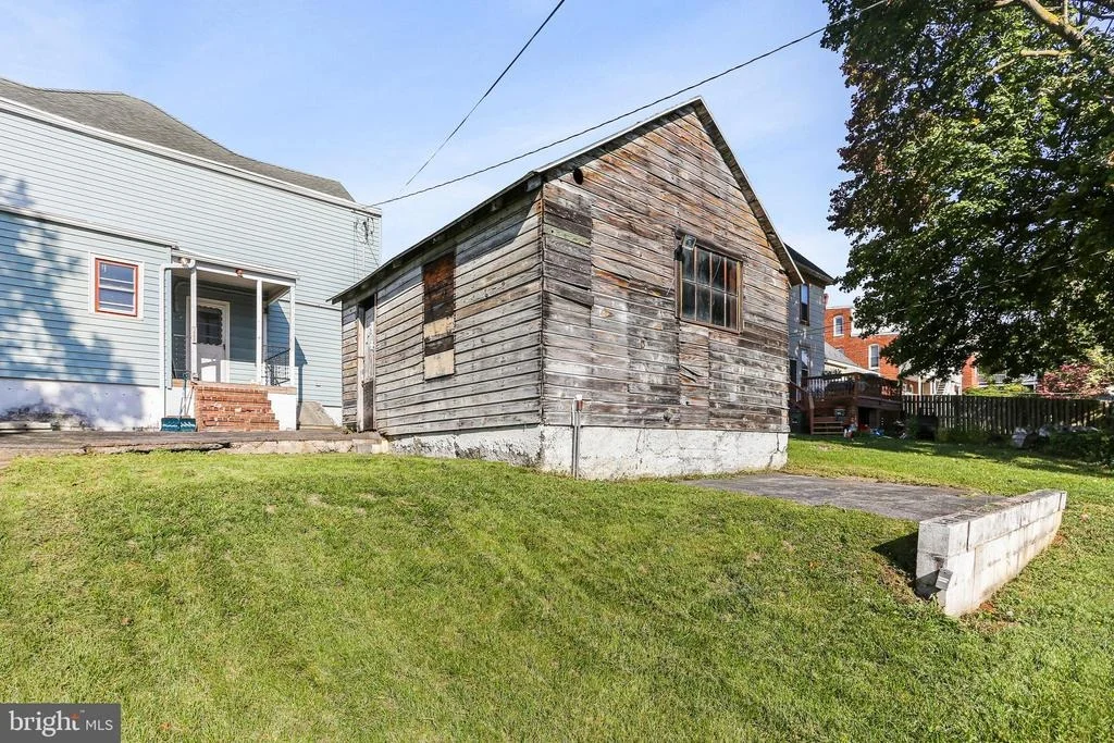 Photo of 526 SUMMIT AVENUE