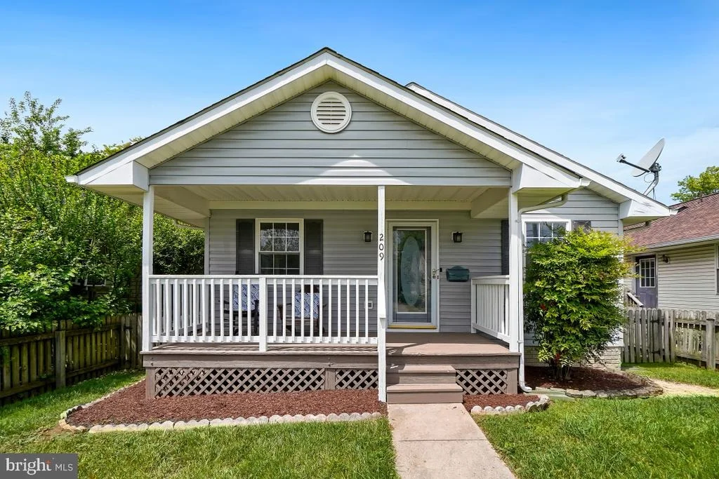 Photo of 209 4TH AVENUE