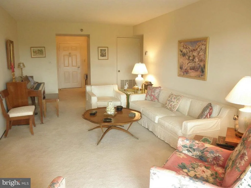Photo of Unit 1811 at 15101 INTERLACHEN DRIVE