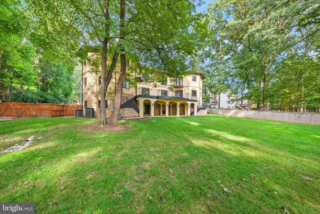 Photo of 8419 OVERLOOK STREET