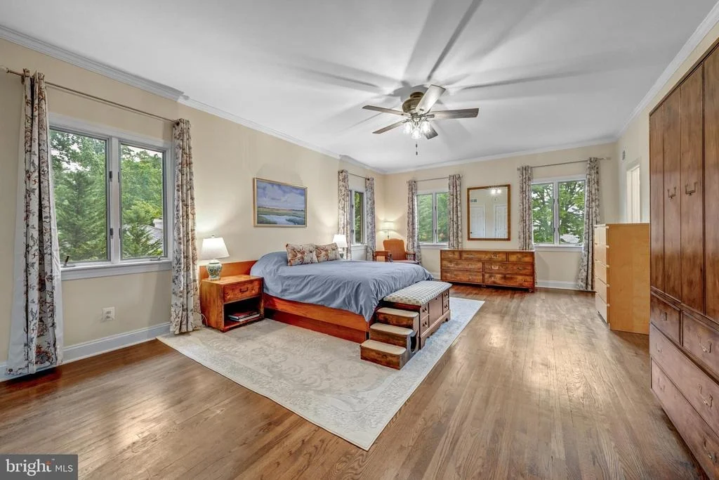 Photo of 1502 HIGHWOOD DRIVE