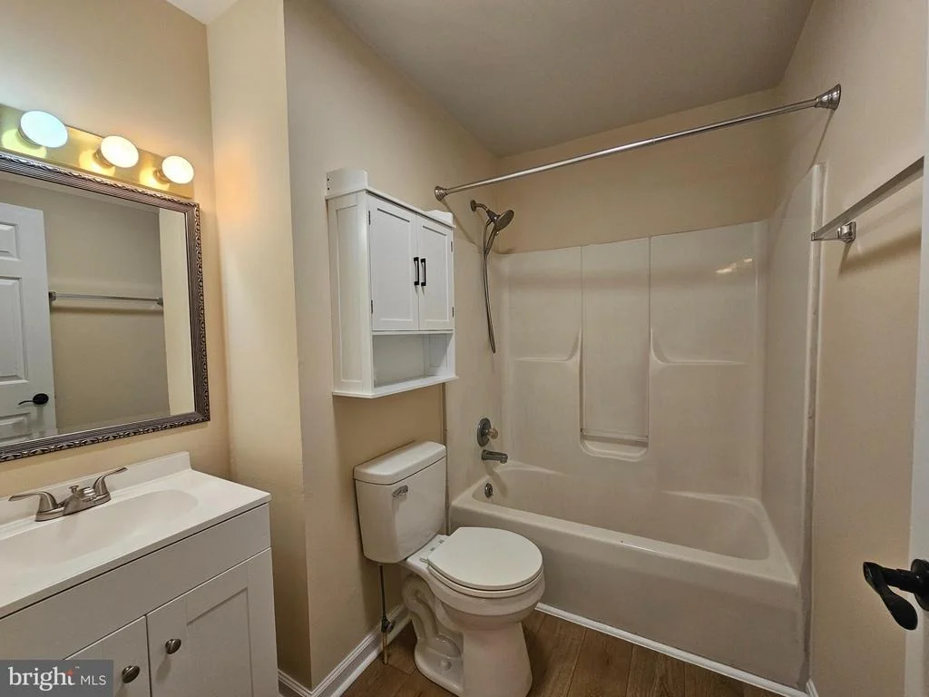 Photo of 1405 BANTRY LANE