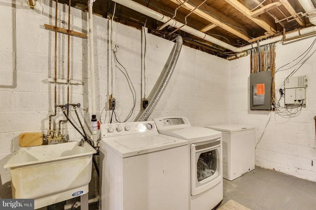Photo of Unit 21 at 1006 WINDRUSH LANE