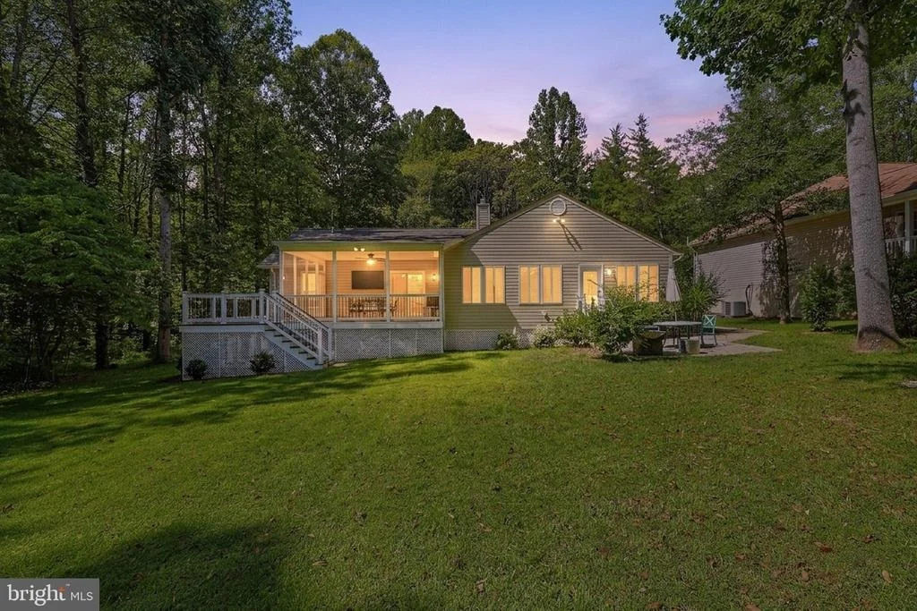 Photo of 323 STRATFORD CIRCLE