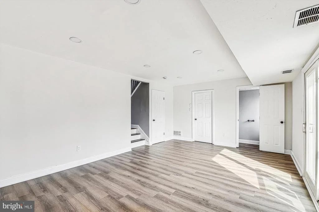 Photo of 9131 KILBRIDE ROAD