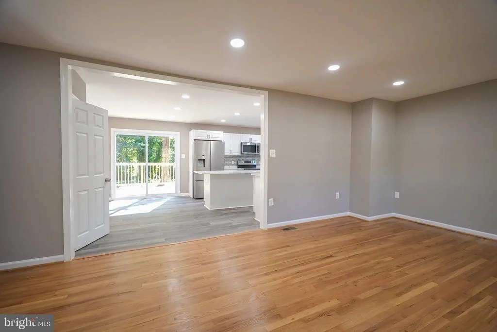 Photo of 4150 BARRETT
