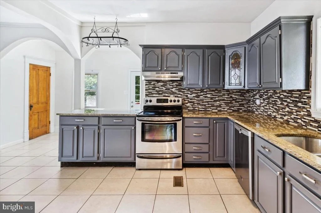 Photo of 311 N MAPLE AVENUE N