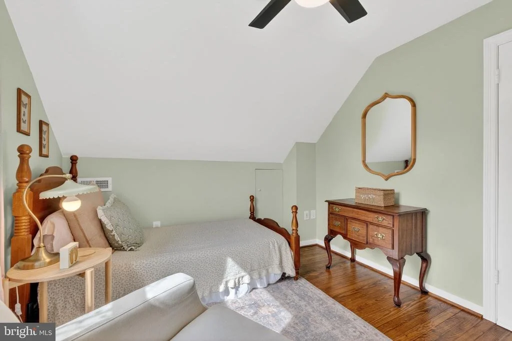 Photo of 7018 QUANDER ROAD