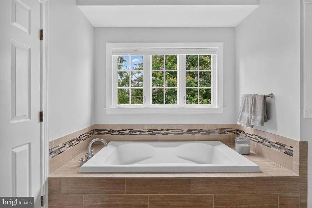 Photo of 6518 DEBHILL LANE