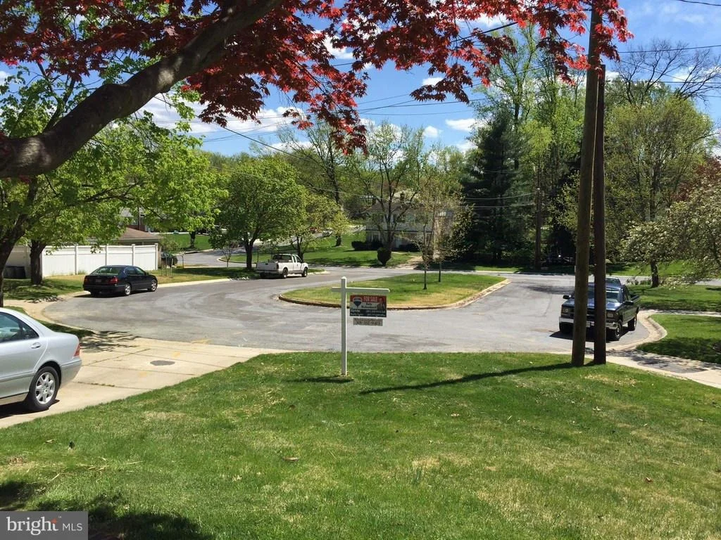 Photo of 2611 SILVERDALE DRIVE