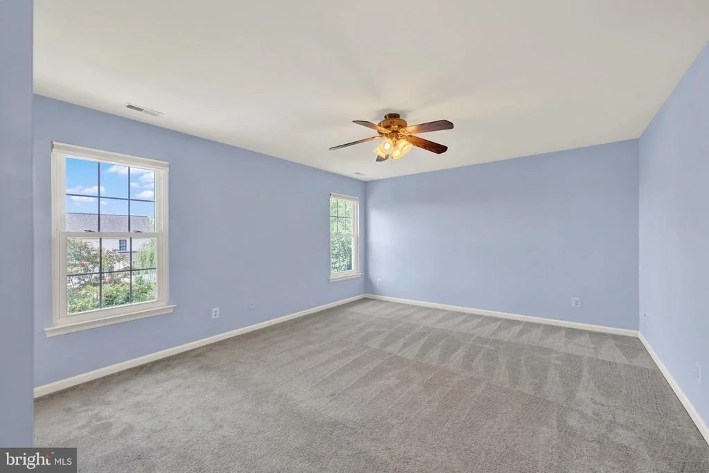 Photo of 1420 MOONSHADOW ROAD