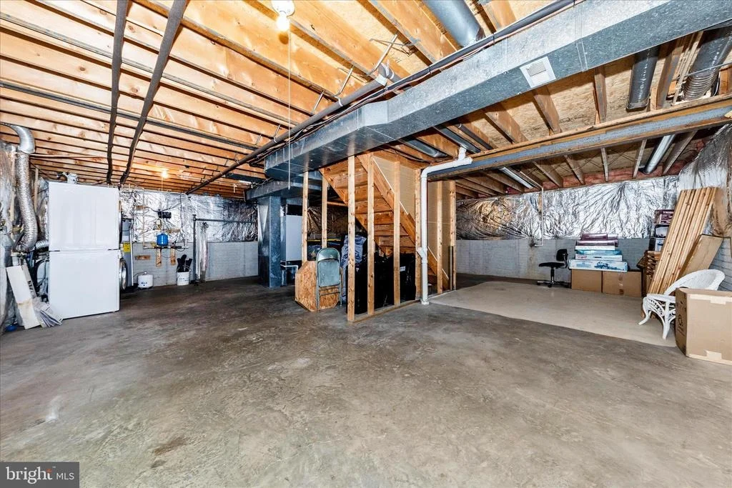 Photo of 2679 LESLIE ROAD