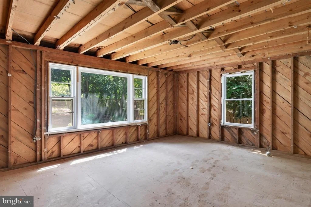 Photo of 111 WARDOUR DRIVE