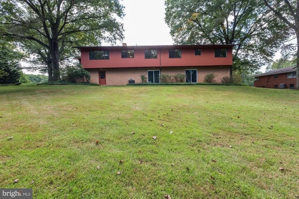 Photo of 100 QUAINT ACRES DRIVE