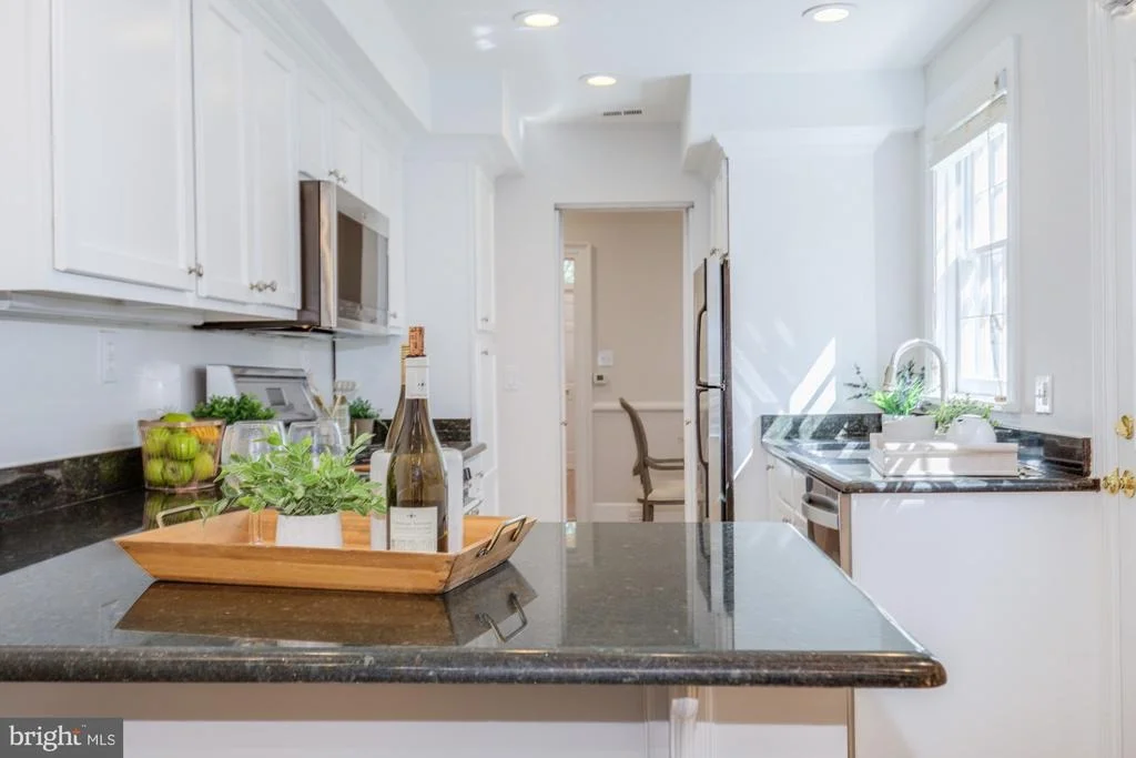 Photo of 23 5TH STREET SE