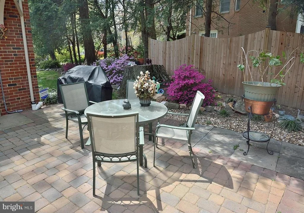 Photo of 1407 DALE DRIVE