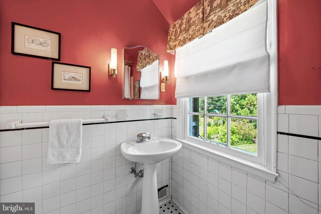 Photo of 330 BROADMOOR ROAD