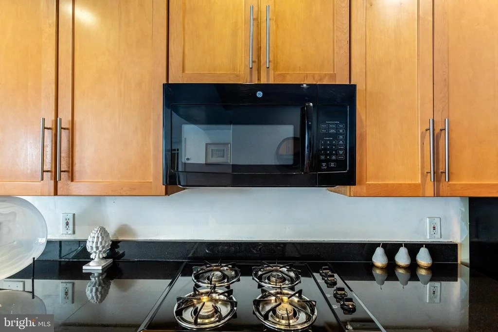 Photo of Unit 3 at 2363 CHAMPLAIN STREET NW