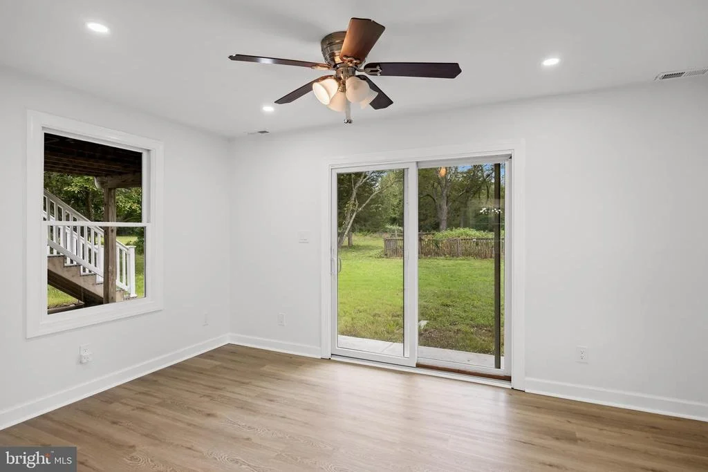 Photo of 719 KETTLE RUN ROAD