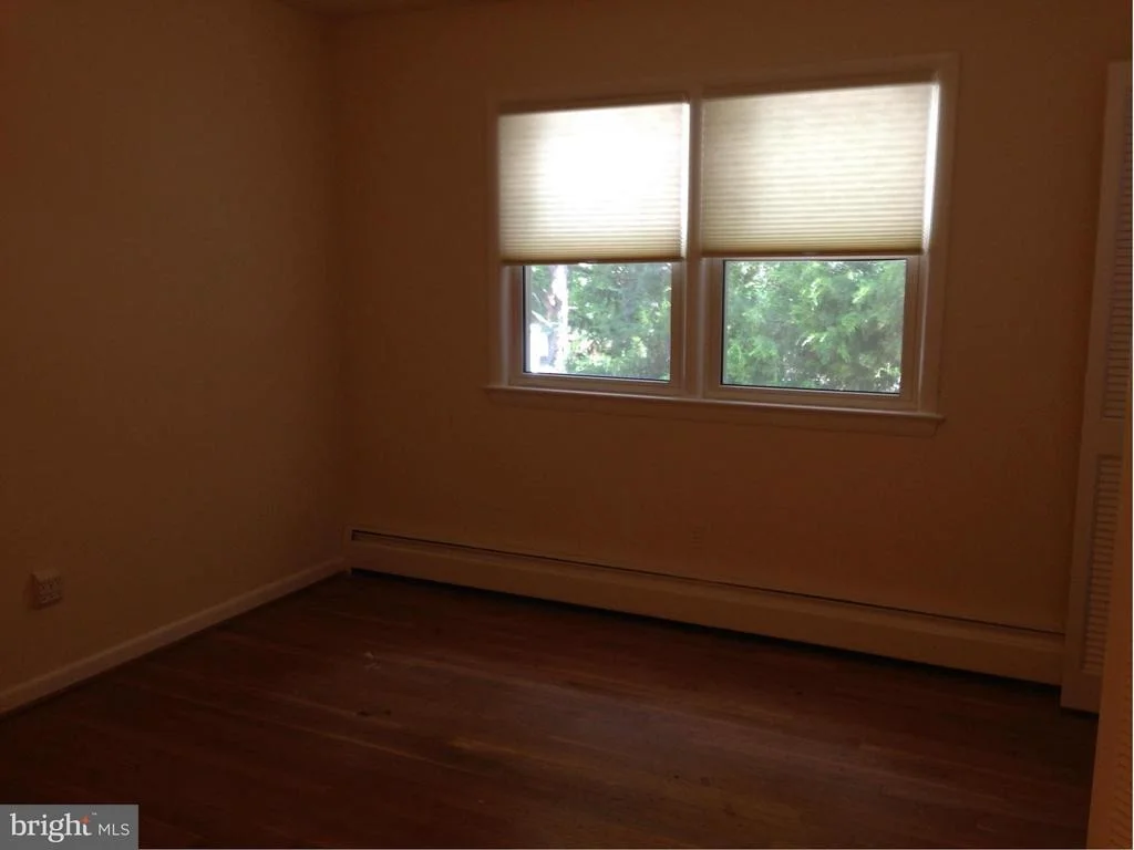 Photo of 901 ANNMORE DRIVE