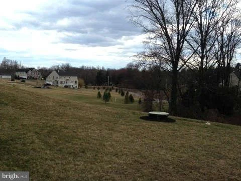 Photo of 8413 SUMMIT AVENUE