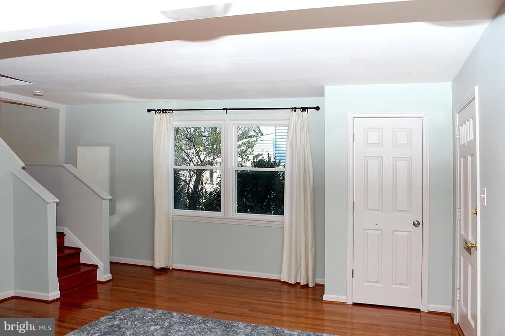 Photo of 719 MAPLETON ROAD