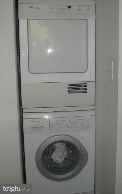 Photo of Unit 301 at 520 E STREET NE
