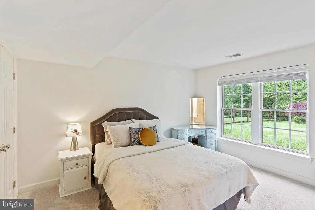 Photo of 11373 BISHOPS GATE LANE