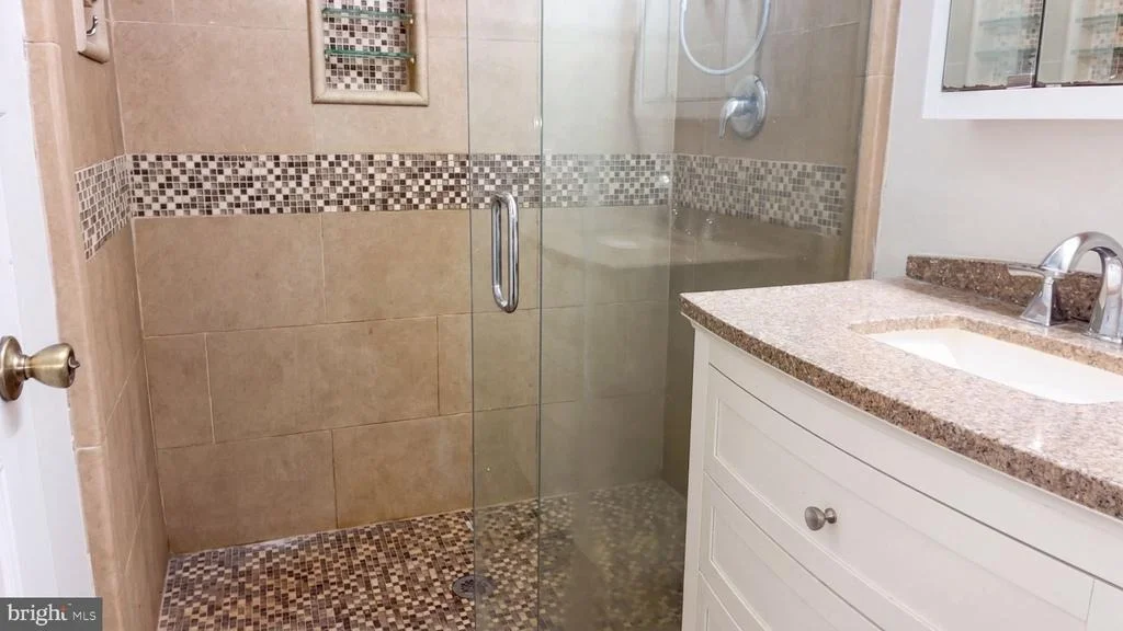 Photo of 1673 BROAD LANE