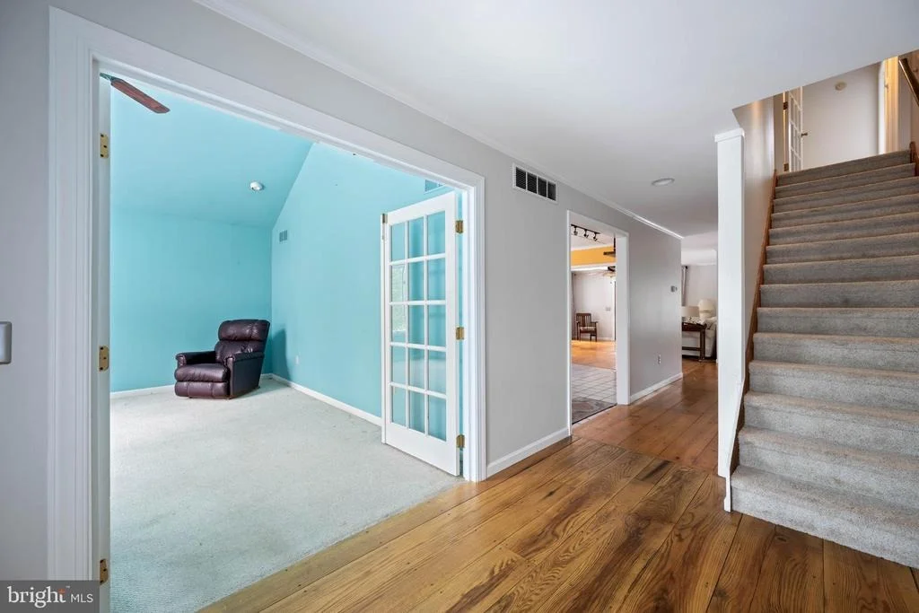Photo of 23735 WOODS DRIVE