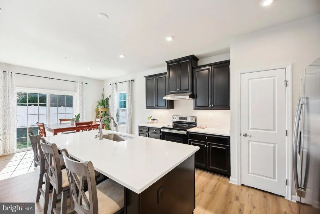 Photo of 231 PICKETT STREET