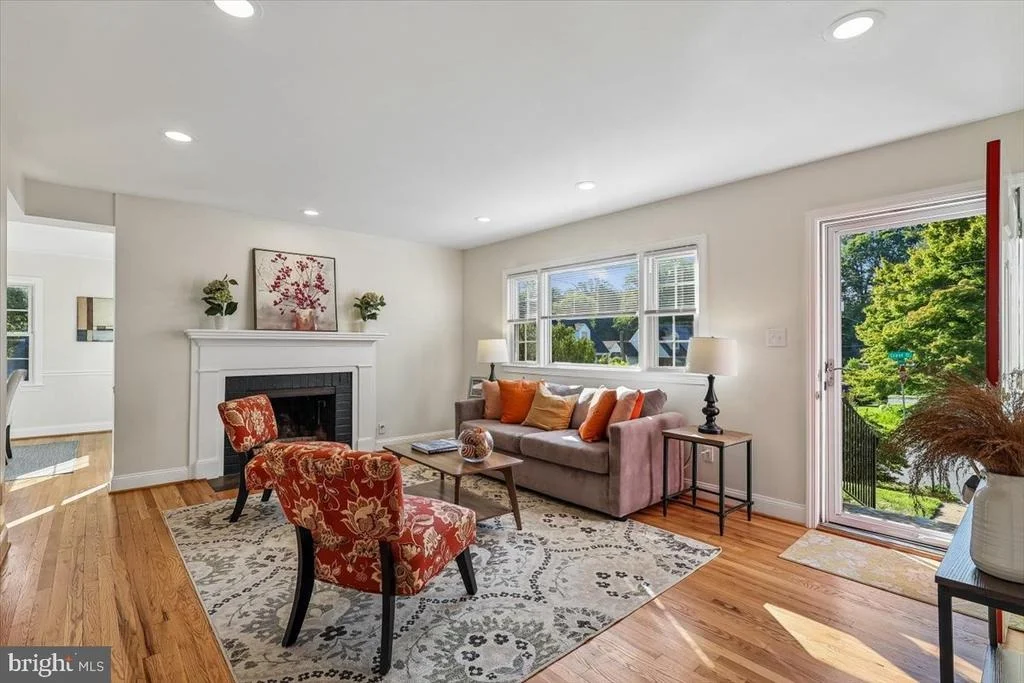 Photo of 1501 CREST ROAD