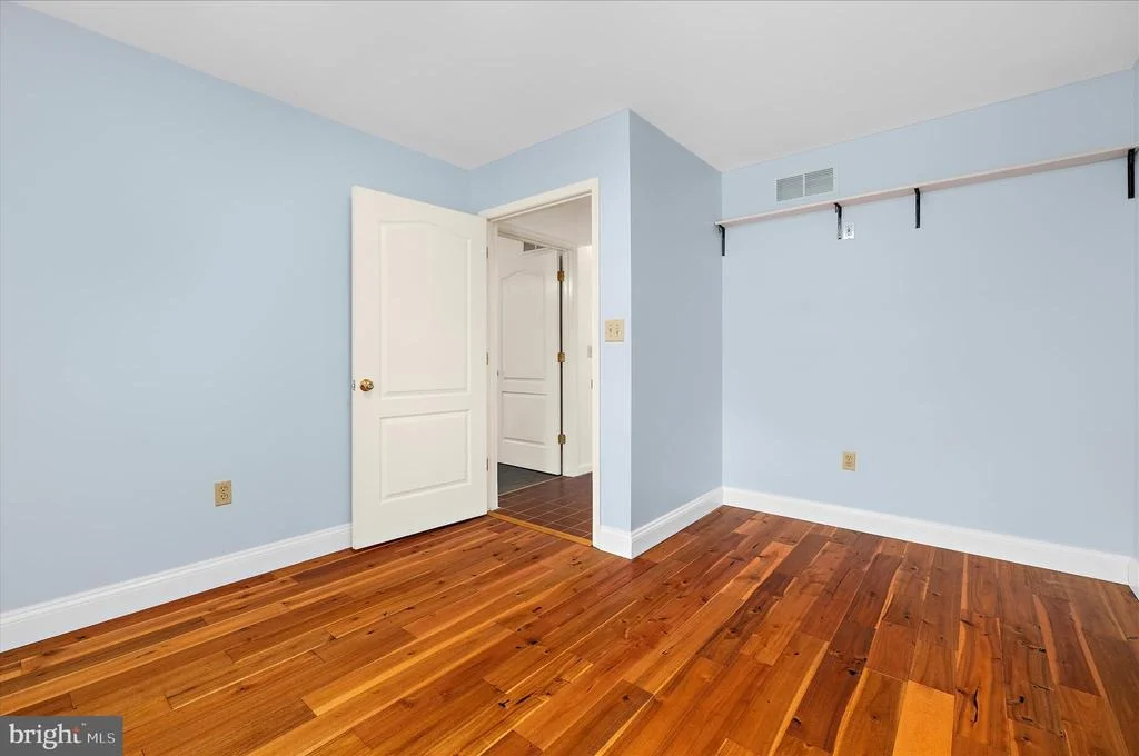 Photo of 8517 NEW CUT ROAD