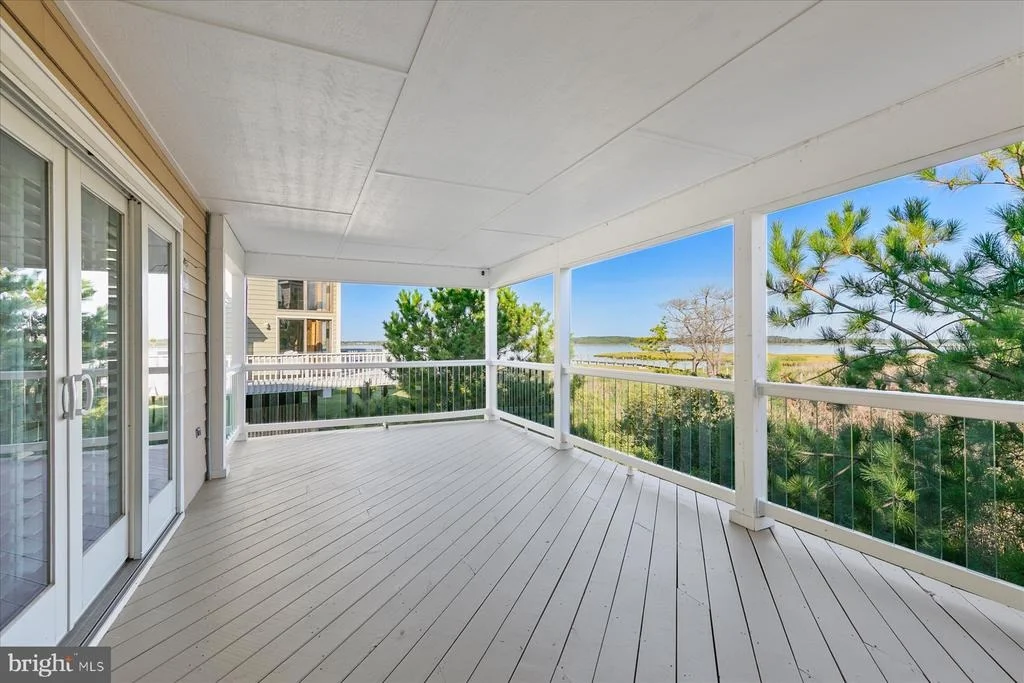 Photo of 36764 BAYSIDE DRIVE