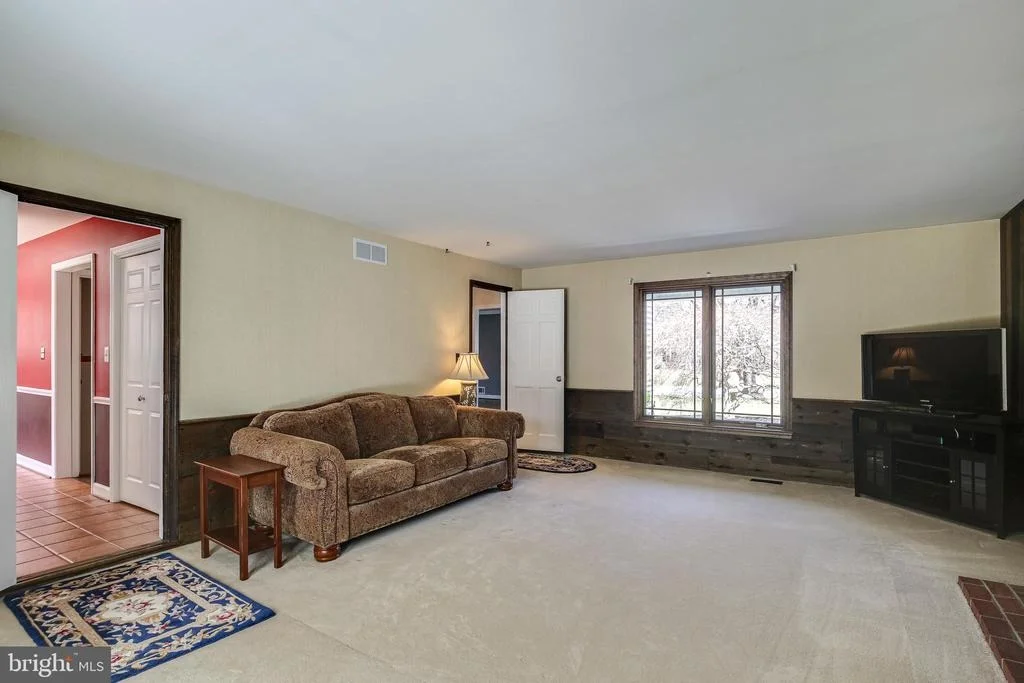 Photo of 1699 JUSTIN DRIVE