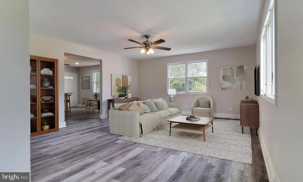 Photo of 10 DAVIS AVENUE