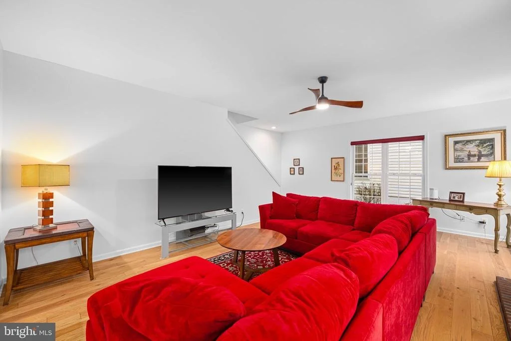 Photo of 8068 PAPER BIRCH DRIVE