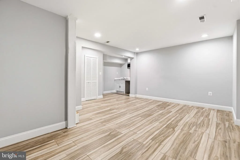 Photo of 8701 LOCHAVEN DRIVE