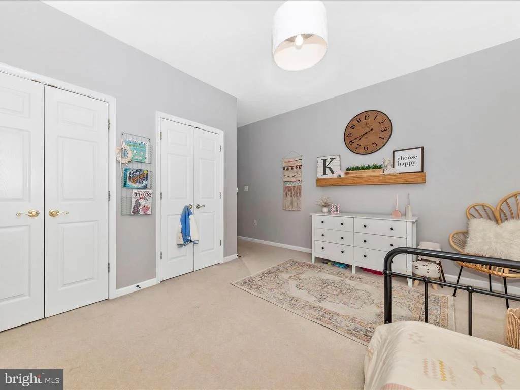Photo of 84 GORDON DRIVE