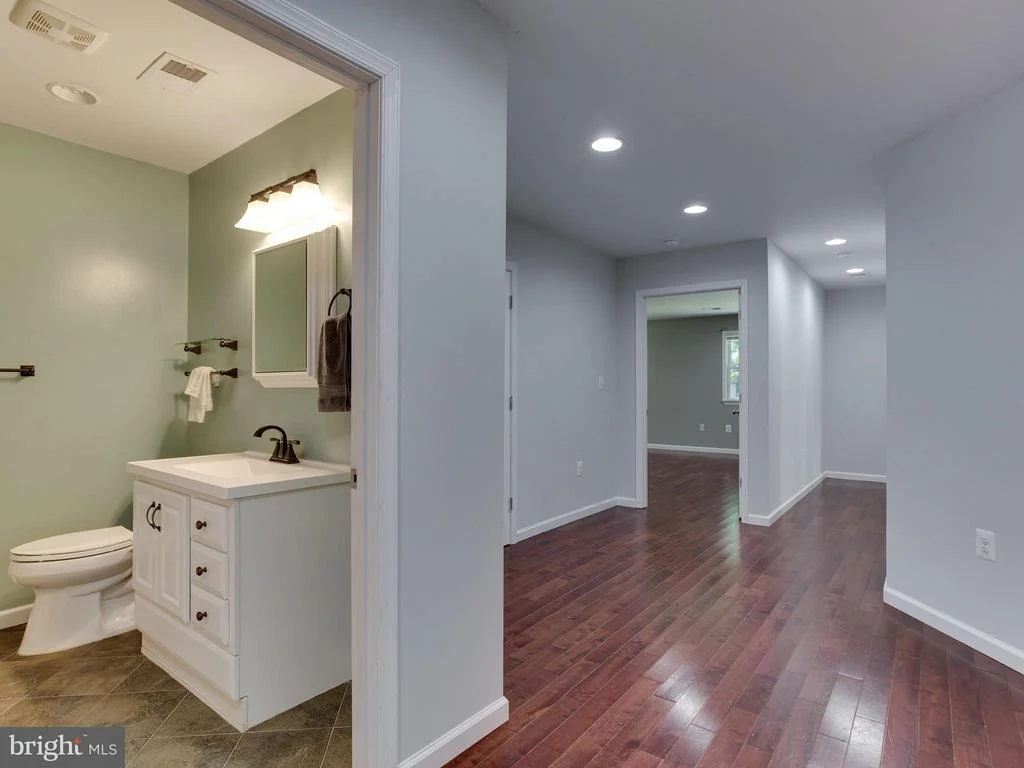 Photo of 1605 PARRAN ROAD