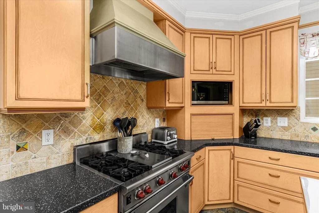 Photo of 1102 WASHINGTONVILLE DRIVE