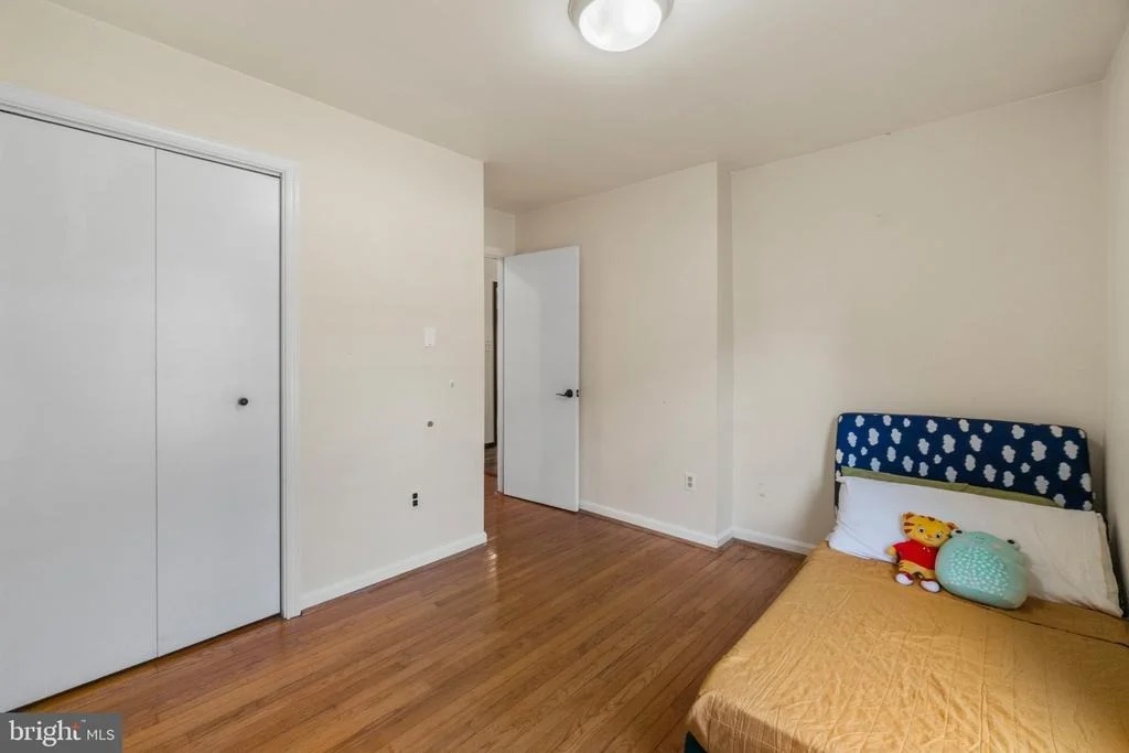 Photo of 117 OAKWOOD ROAD