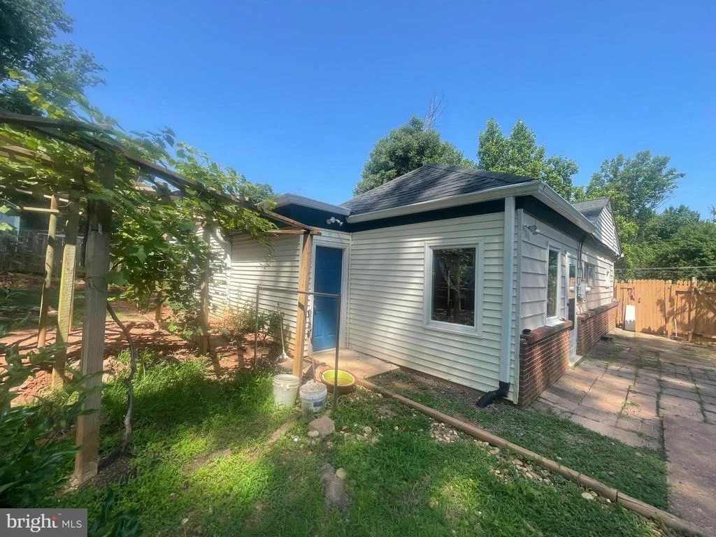 Photo of 7225 PINE DRIVE