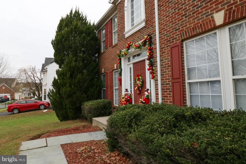Photo of 1762 CASTLE ROCK ROAD