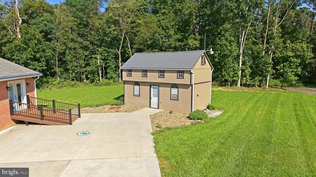 Photo of 210 JACKSON DRIVE