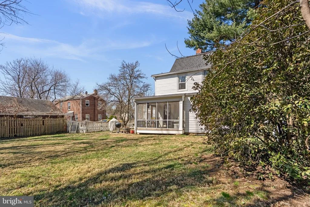 Photo of 212 DEARBORN AVENUE