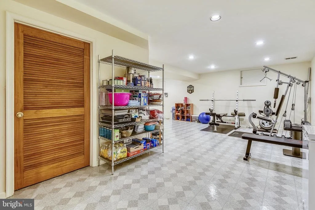 Photo of 6 SERPENTINE COURT
