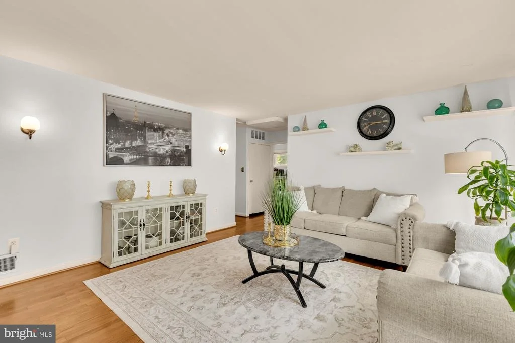 Photo of 12812 BUSHEY DRIVE